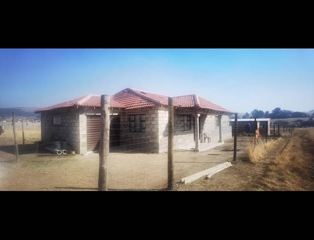 4 BEDROOM FREESTANDING FOR SALE IN MPOPHOMENI